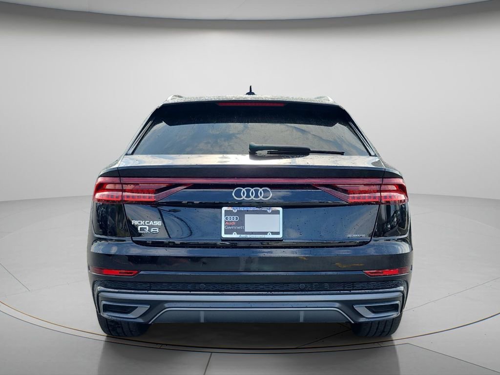Used 2022 Audi Q8 Premium Plus image 5