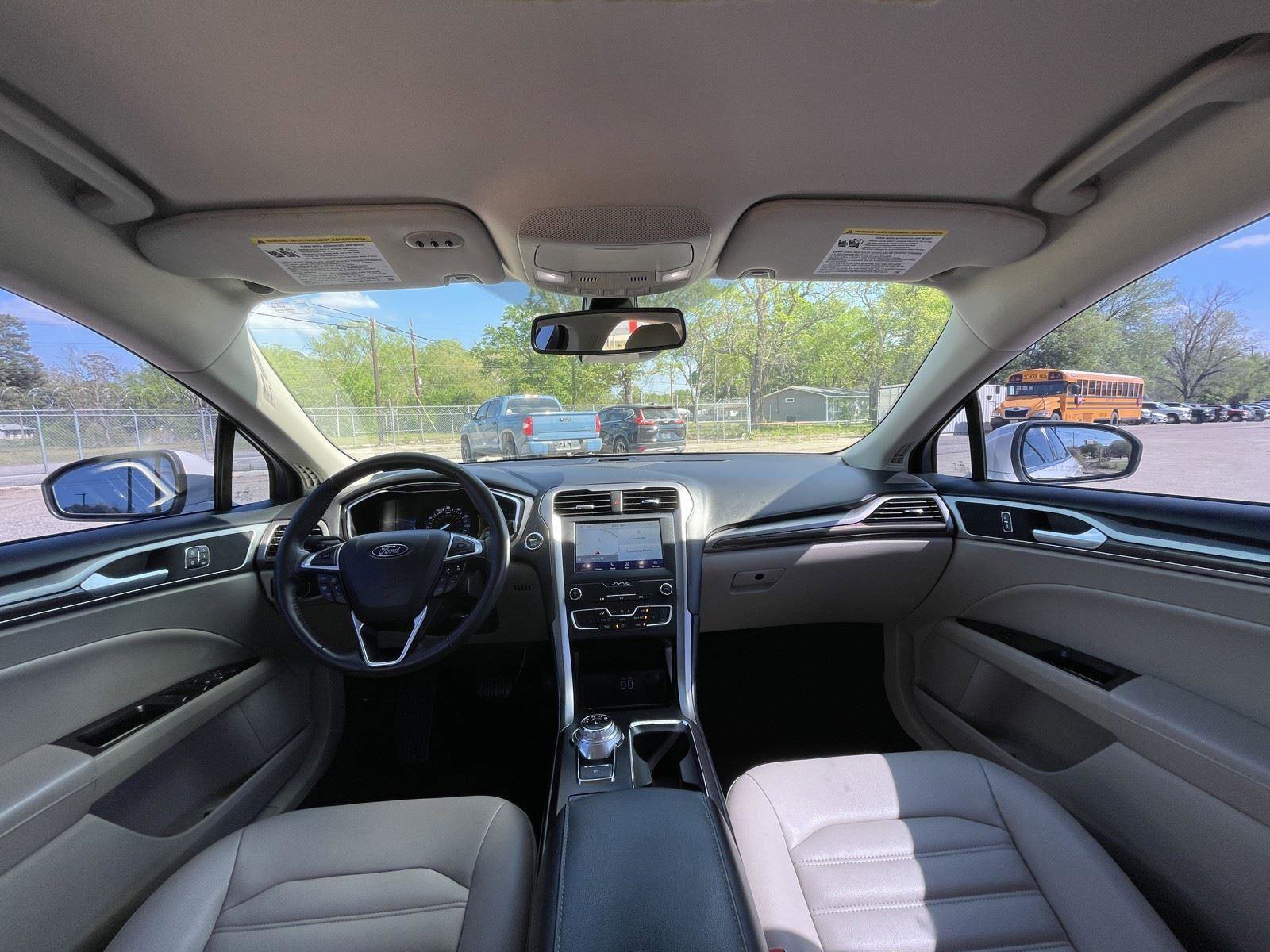 Used 2020 Ford Fusion SEL FWD image 14