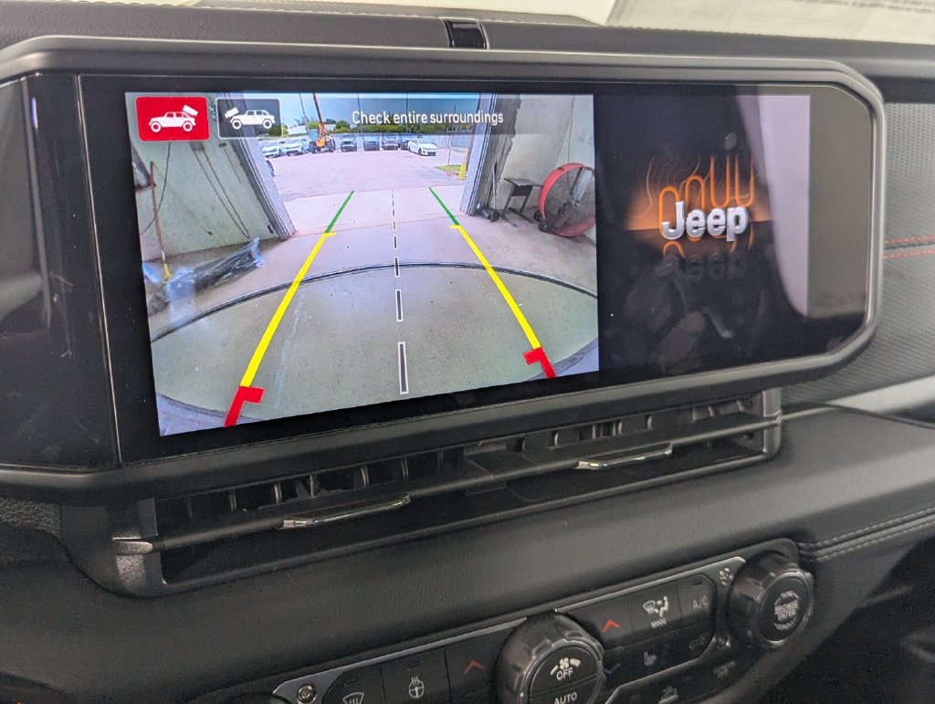 New 2026 Jeep Wrangler Unlimited Rubicon AWD/4WD image 22