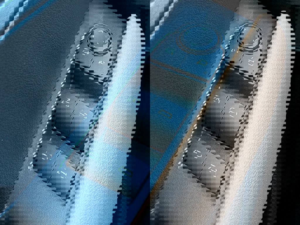 New 2026 GMC Canyon AT4 image 25