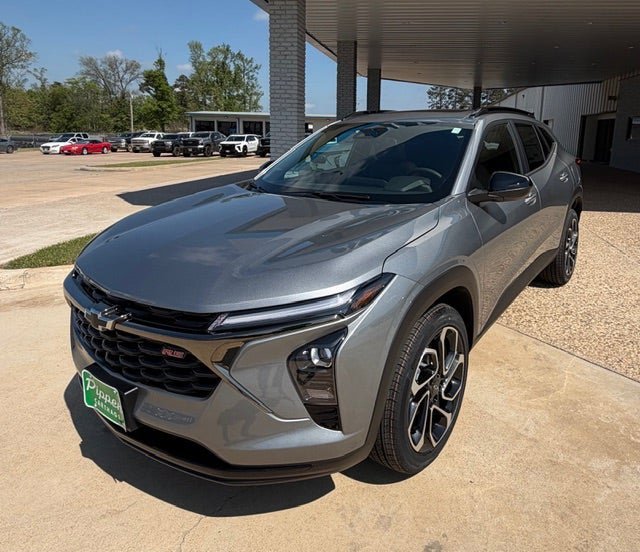 New 2026 Chevrolet Trax RS w/ Sunroof Package FWD image 5