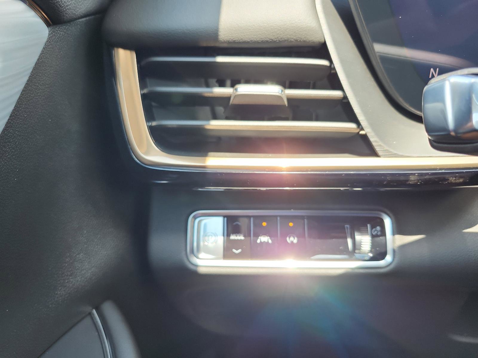 New 2025 Buick Envision Avenir image 19