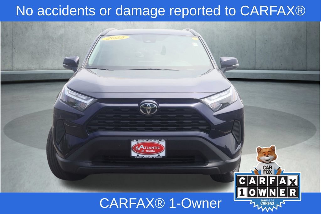 Used 2025 Toyota RAV4 XLE AWD/4WD image 2