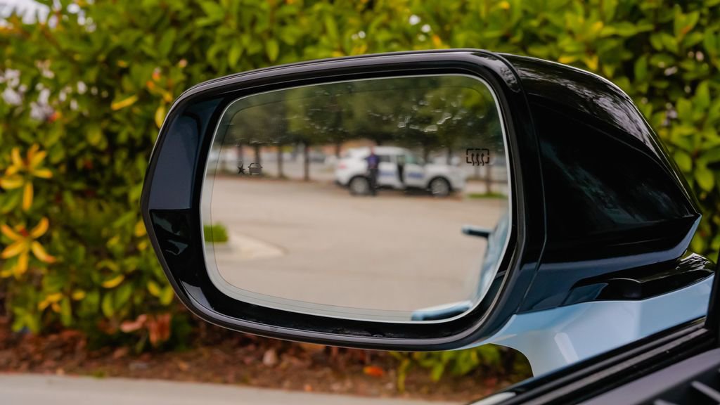 New 2026 Cadillac Optiq Sport 2 image 17