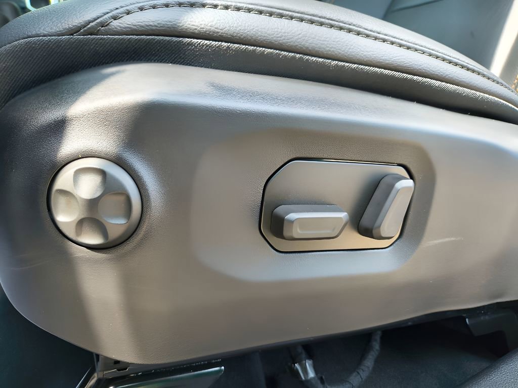 New 2025 Jeep Wrangler Sahara image 11