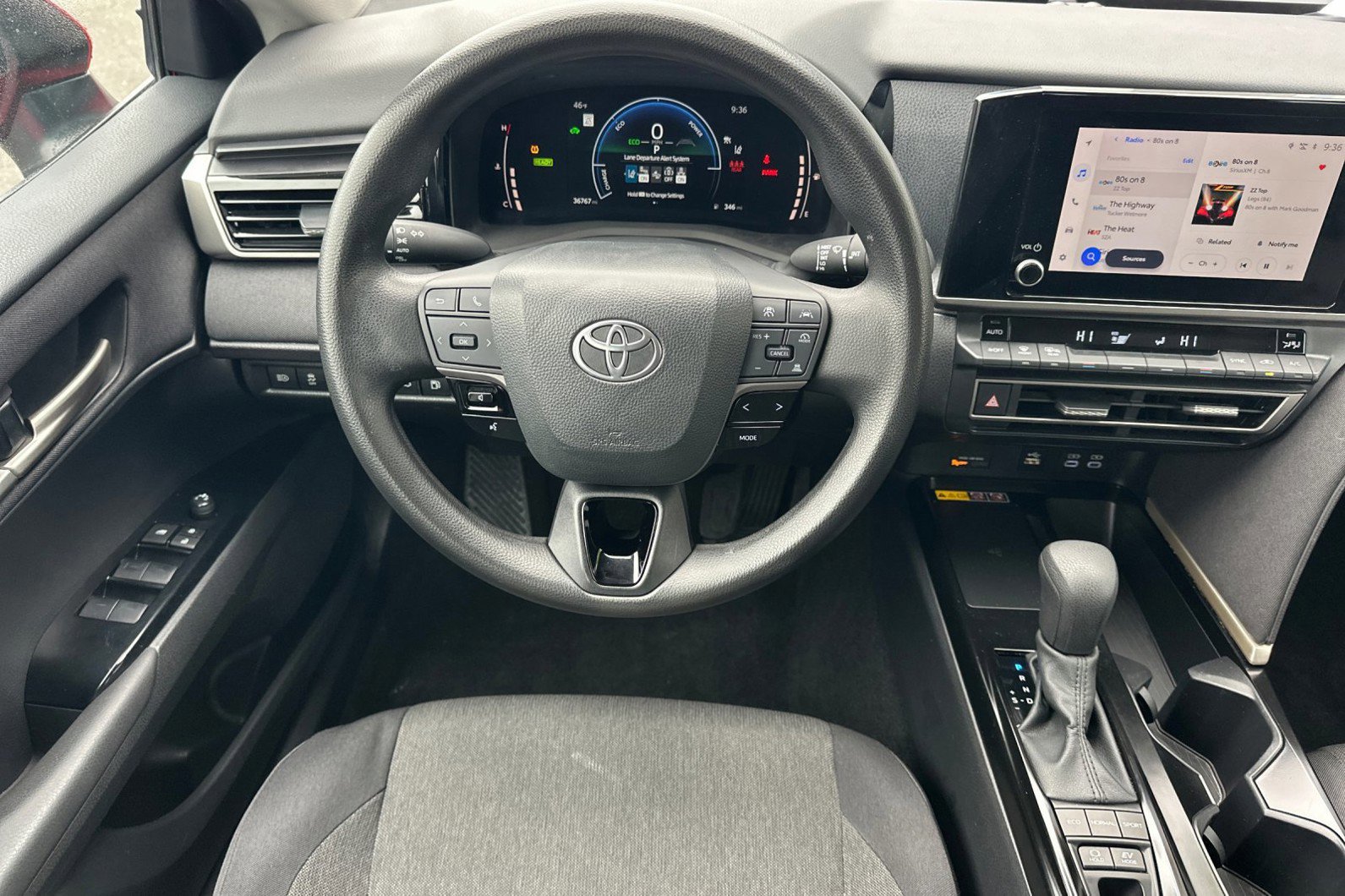 Used 2025 Toyota Camry LE image 14