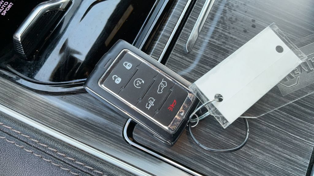 Certified 2024 Jeep Wagoneer Series III AWD/4WD image 25