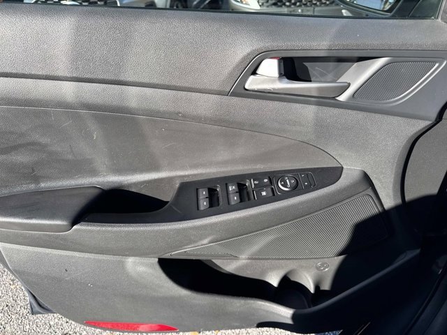 Used 2021 Hyundai Tucson SE image 7