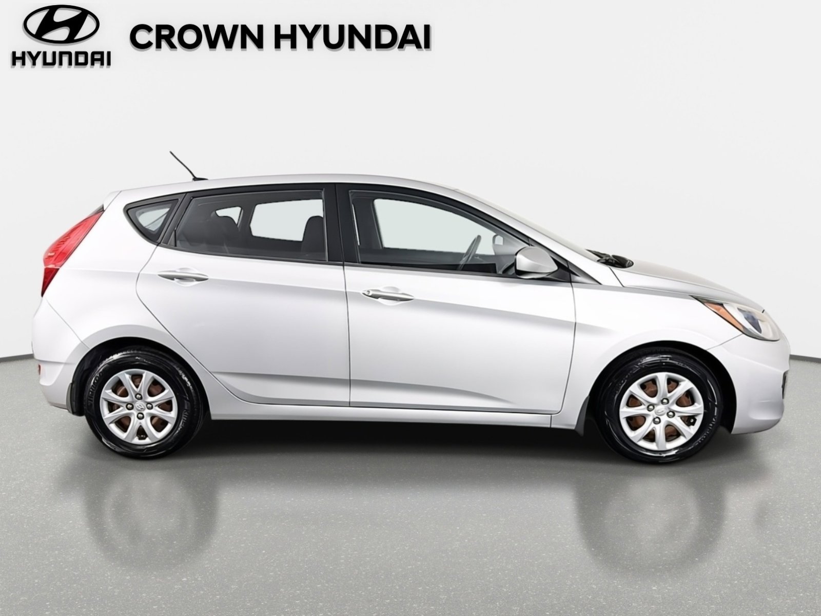 Used 2012 Hyundai Accent GS image 4