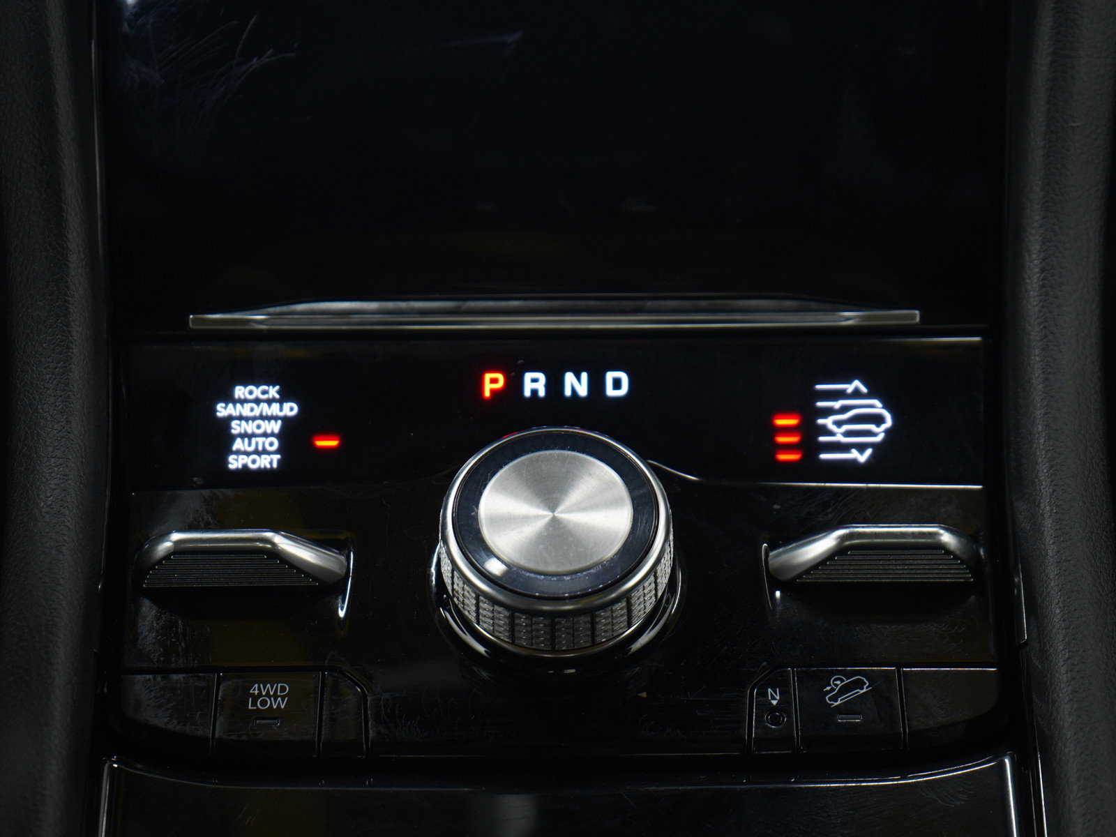 Used 2023 Jeep Grand Cherokee Overland w/ Advanced Protech Group III image 17