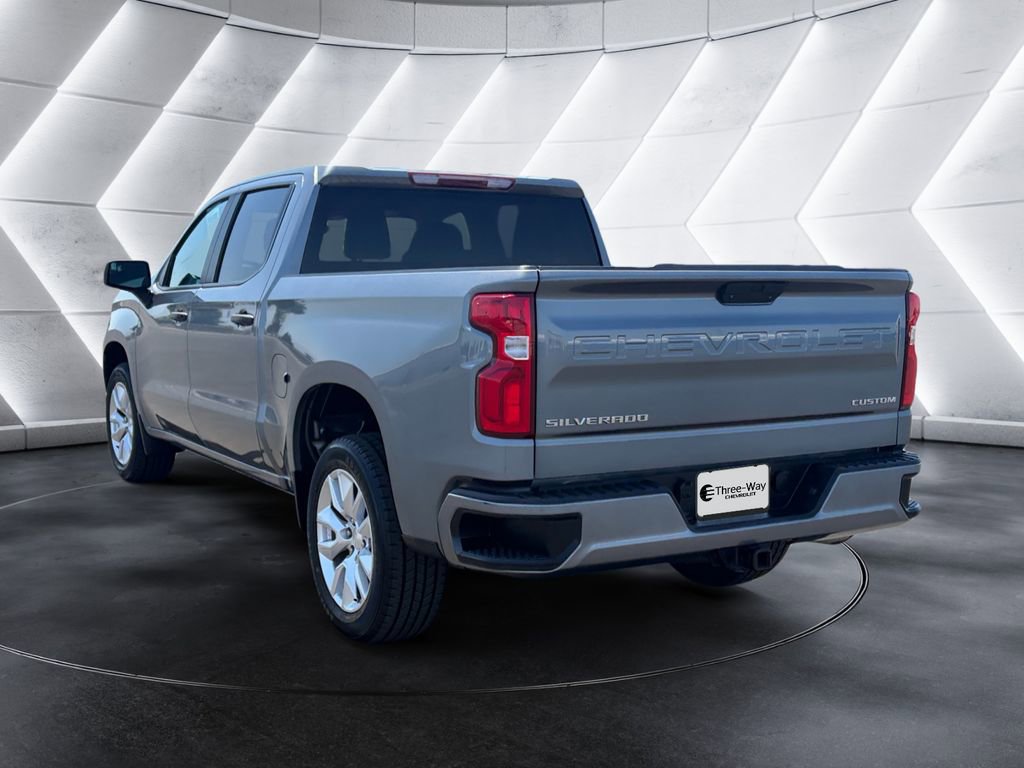 Used 2022 Chevrolet Silverado 1500 Custom RWD image 3