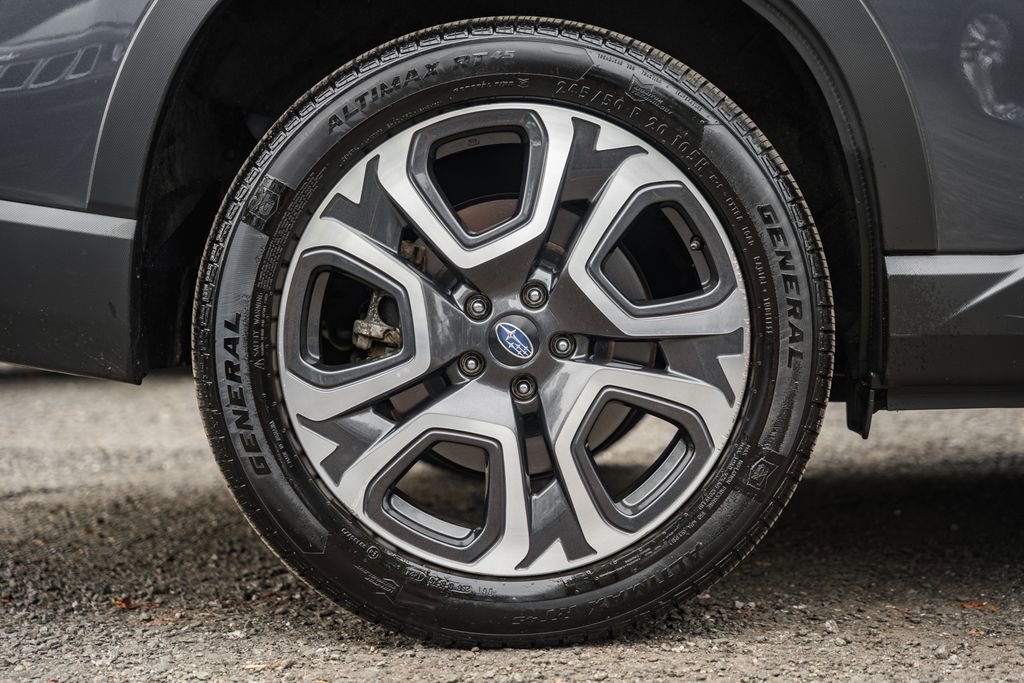 Used 2023 Subaru Ascent Limited image 18