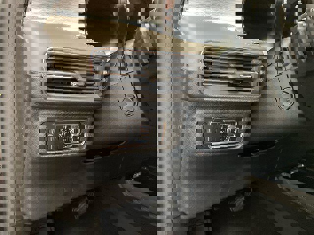 New 2024 Lincoln Corsair AWD w/ Equipment Group 101A image 18