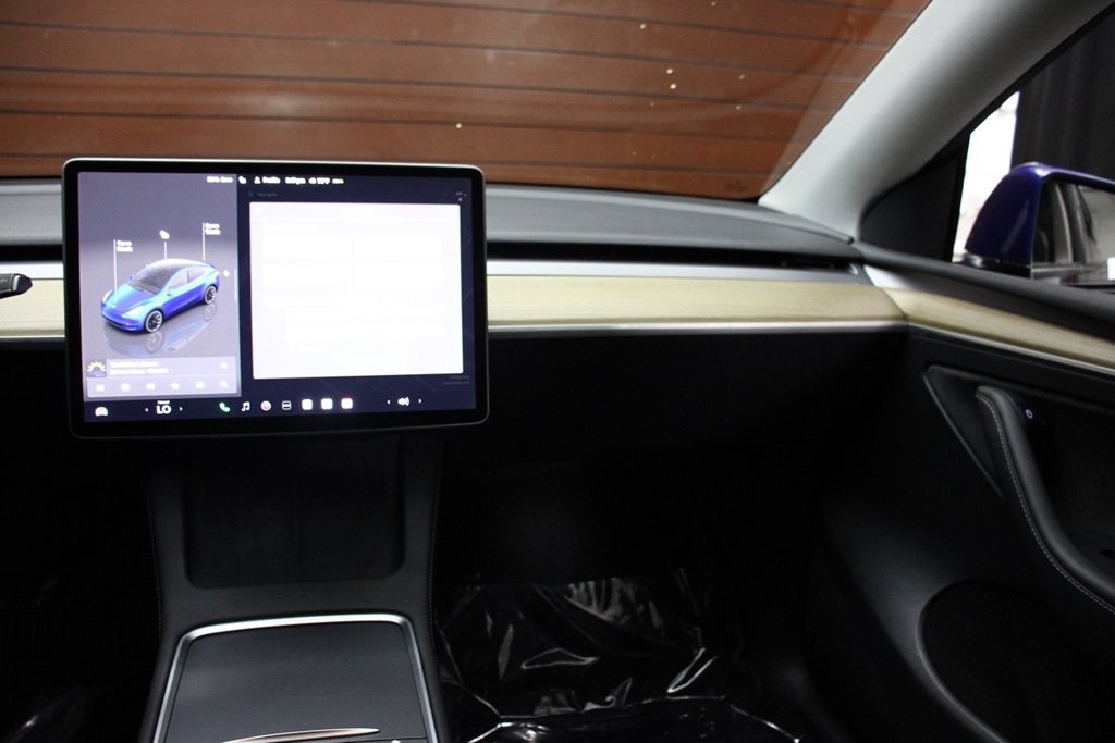 Used 2023 Tesla Model Y Long Range AWD/4WD image 16