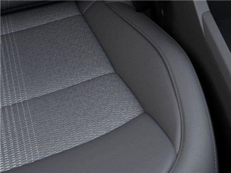 New 2025 Kia Niro EX Touring image 51