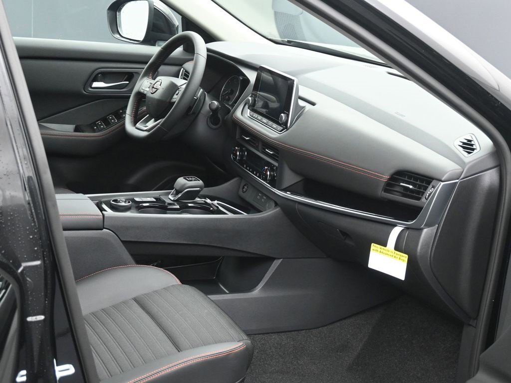 New 2026 Nissan Rogue Rock Creek image 6