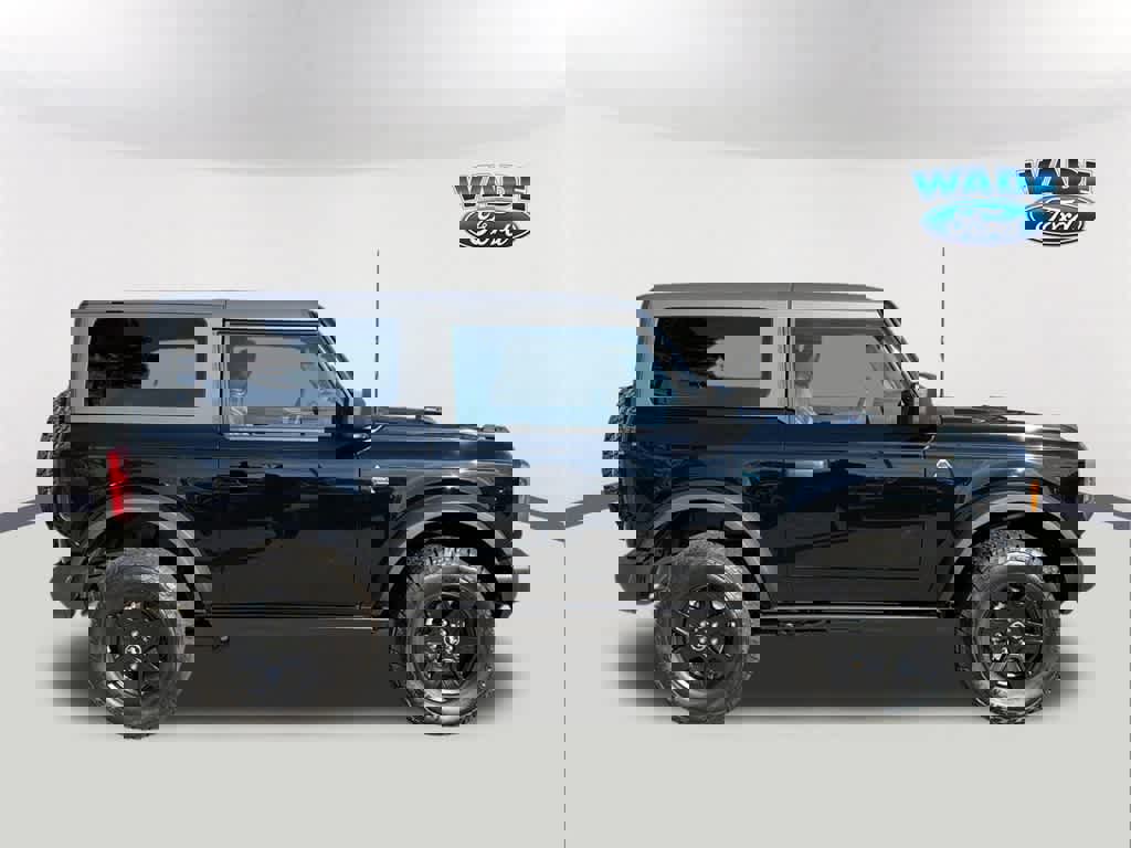 Used 2024 Ford Bronco Black Diamond image 4