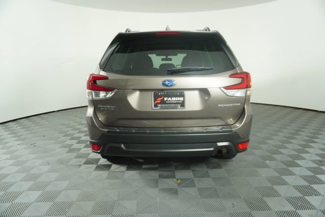 Used 2023 Subaru Forester Premium image 6