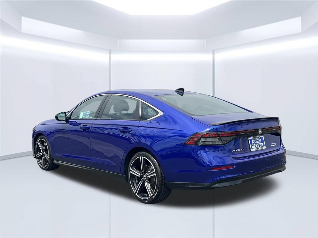 Used 2024 Honda Accord Sport image 3