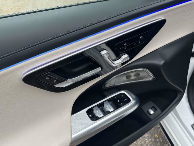 Used 2024 Mercedes-Benz E 350 4MATIC Sedan image 23
