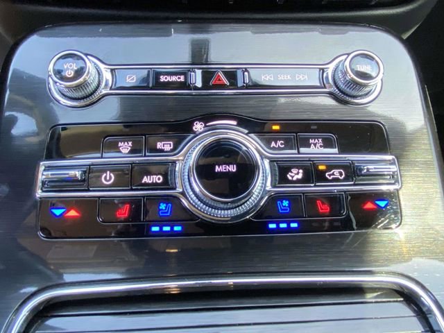 Used 2023 Lincoln Nautilus Reserve image 35