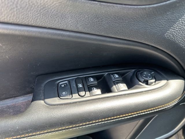 Used 2018 Jeep Compass Latitude w/ Popular Equipment Group image 4