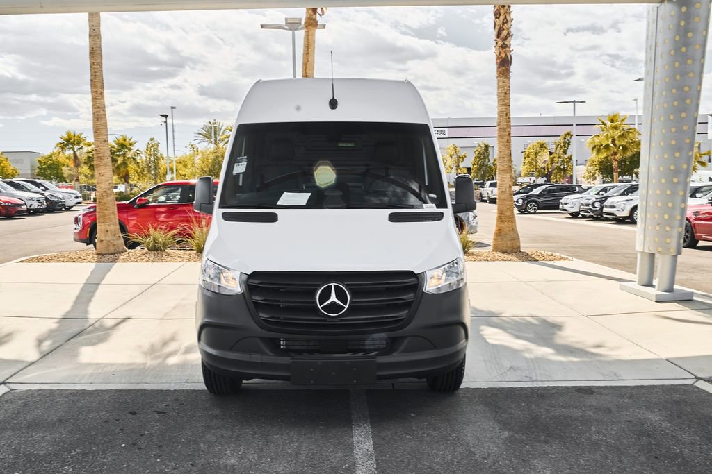 Used 2025 Mercedes-Benz Sprinter 2500 image 8