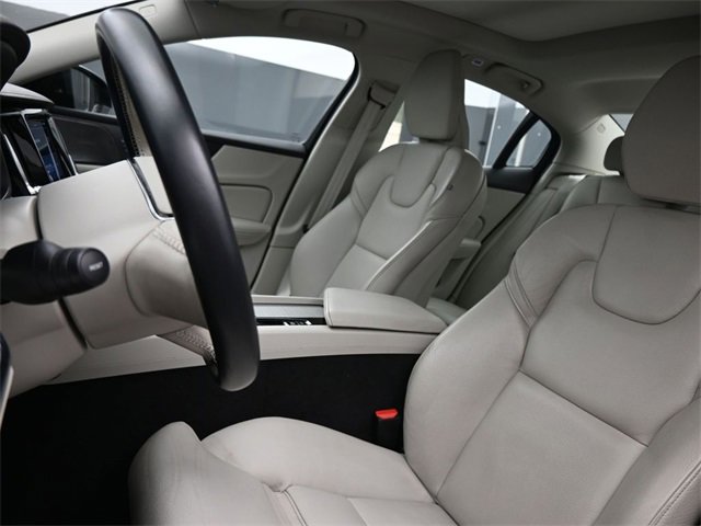 Used 2024 Volvo S60 B5 Ultimate image 9