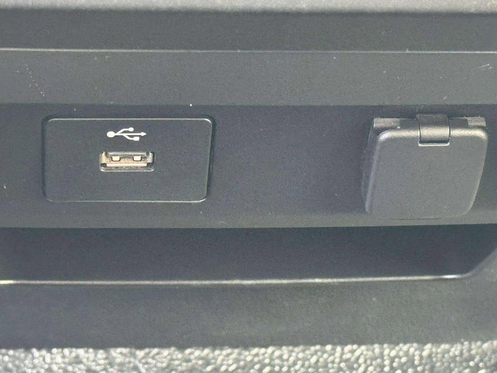 Used 2020 Ford F350 XL w/ Power Equipment Group image 10