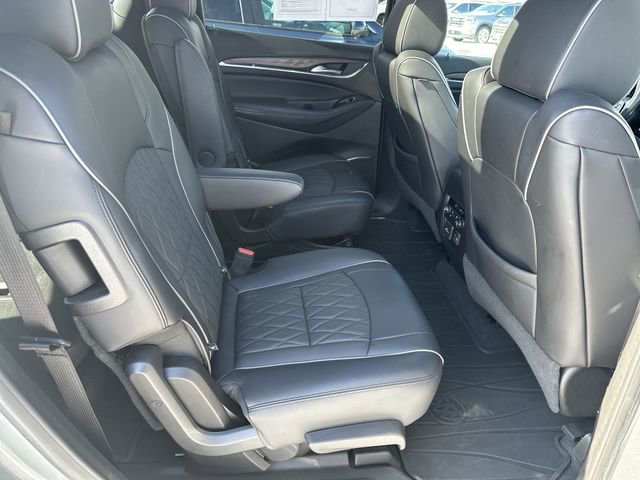 Used 2023 Buick Enclave Avenir w/ Avenir Technology Package image 32