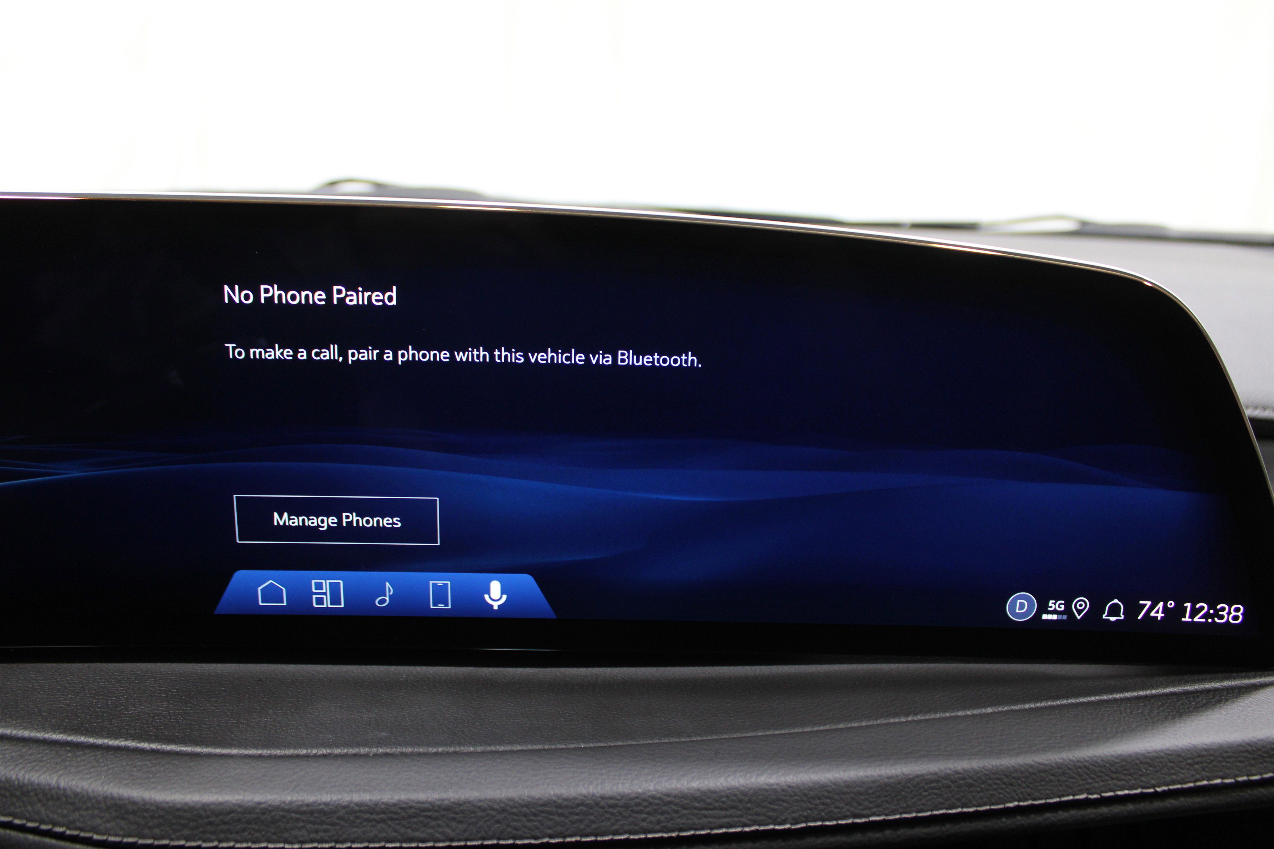 Used 2025 Cadillac XT4 Premium Luxury image 18