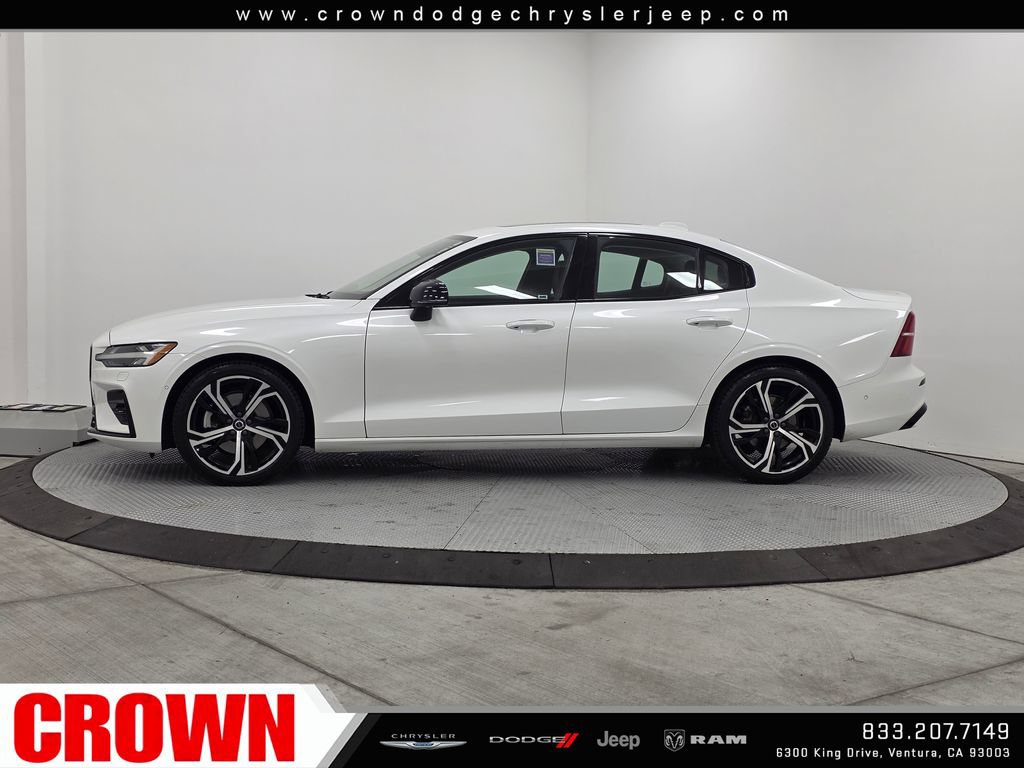 Used 2024 Volvo S60 B5 Plus AWD/4WD image 4