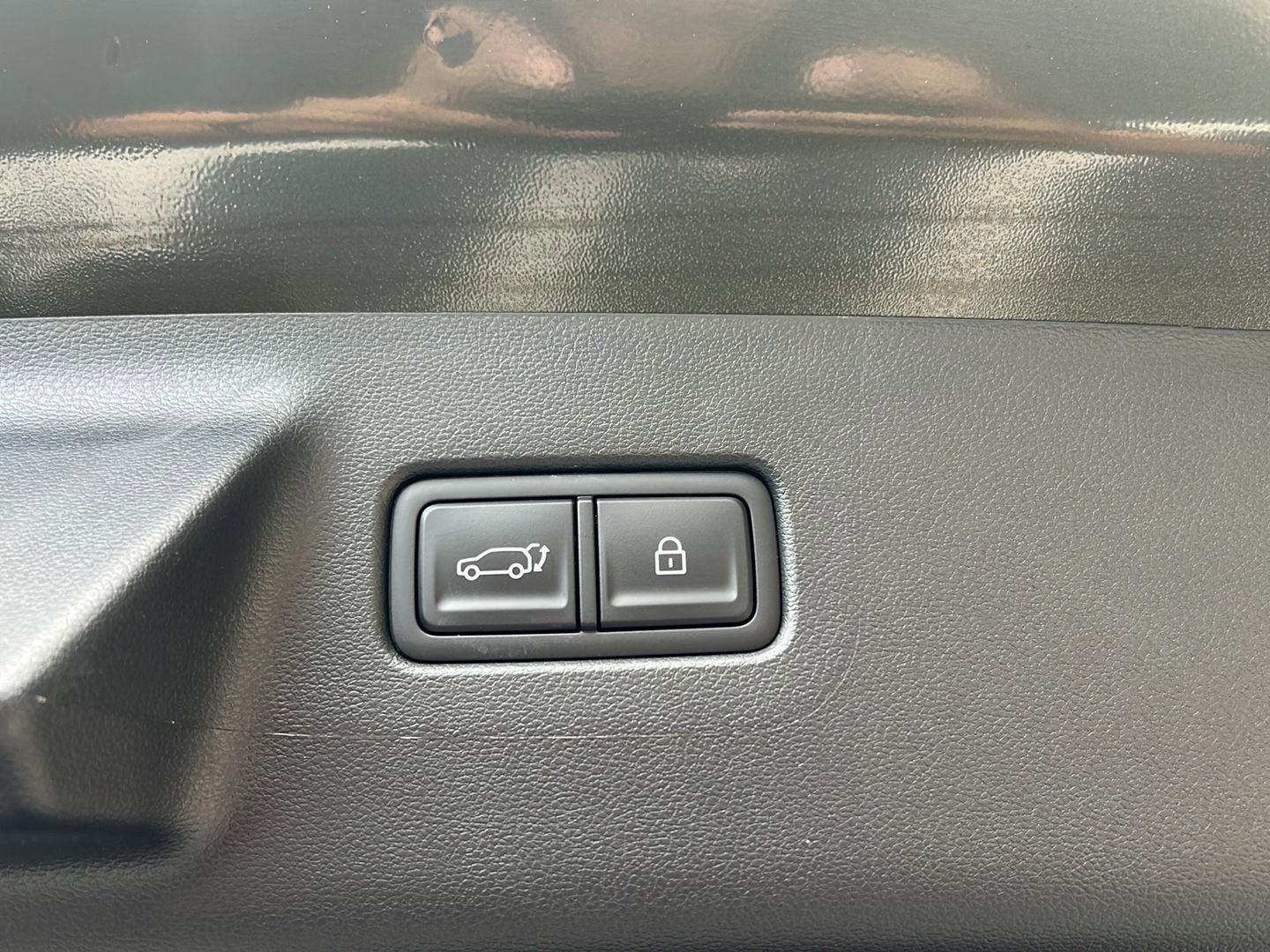 Certified 2025 Hyundai Santa Fe XRT AWD/4WD image 9