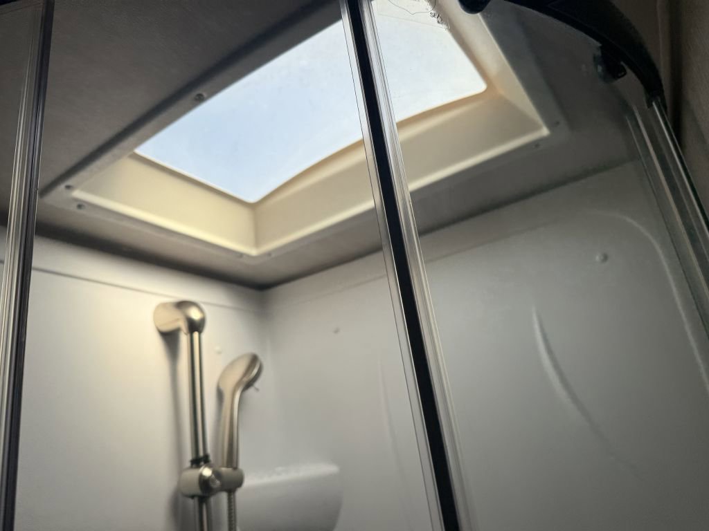 Used 2023 Ford E-450 and Econoline 450 Super Duty w/ Motorhome Prep Package image 68