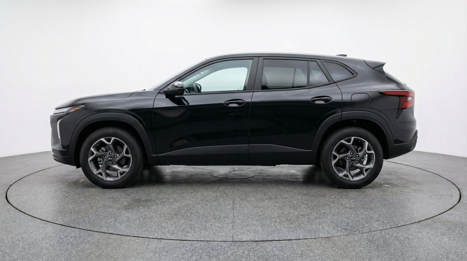 Used 2025 Chevrolet Trax LT w/ LT Convenience Package FWD image 5