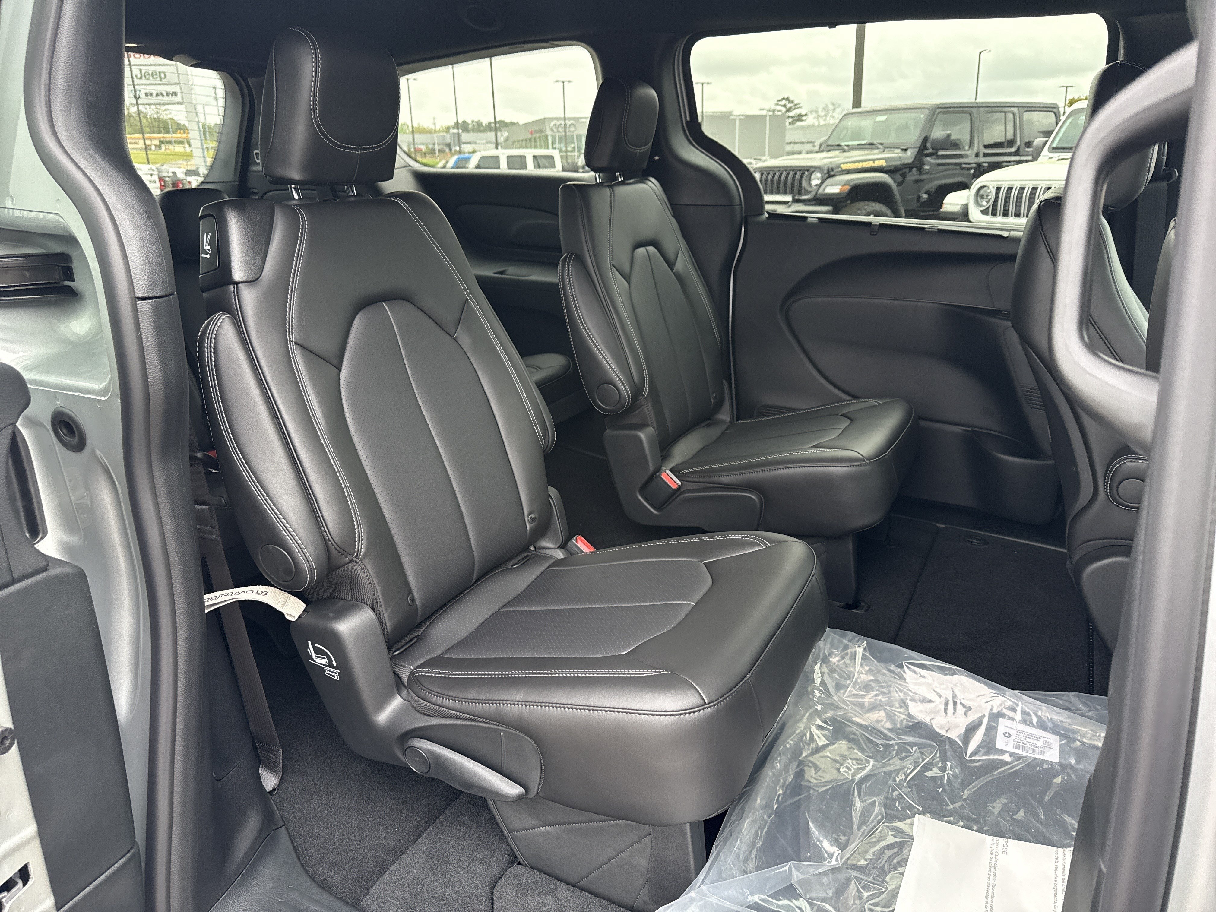 New 2026 Chrysler Voyager LX FWD image 16