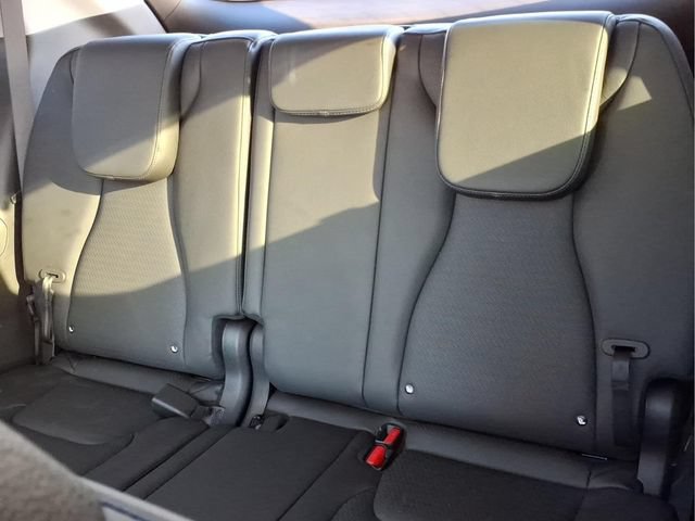 Used 2025 Kia Carnival SX Prestige FWD image 14