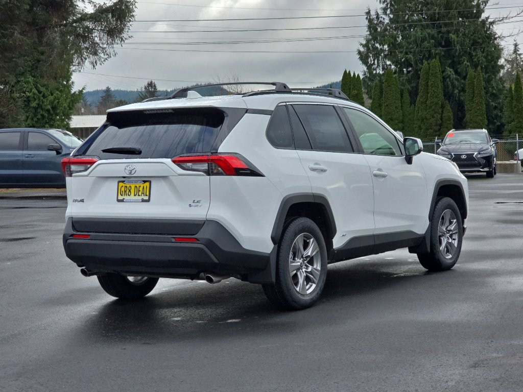 New 2025 Toyota RAV4 LE image 5