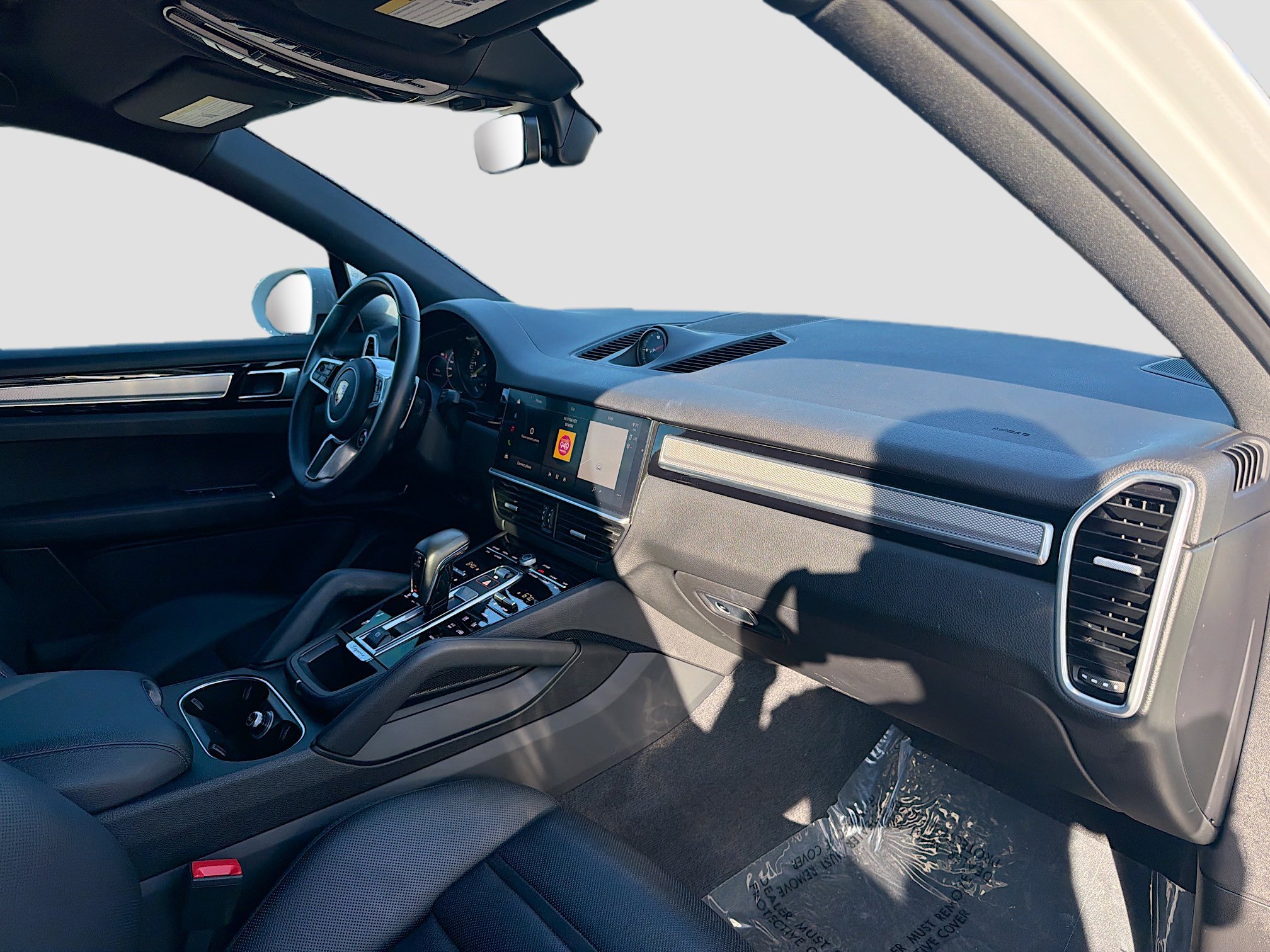 Used 2023 Porsche Cayenne Platinum Edition image 14