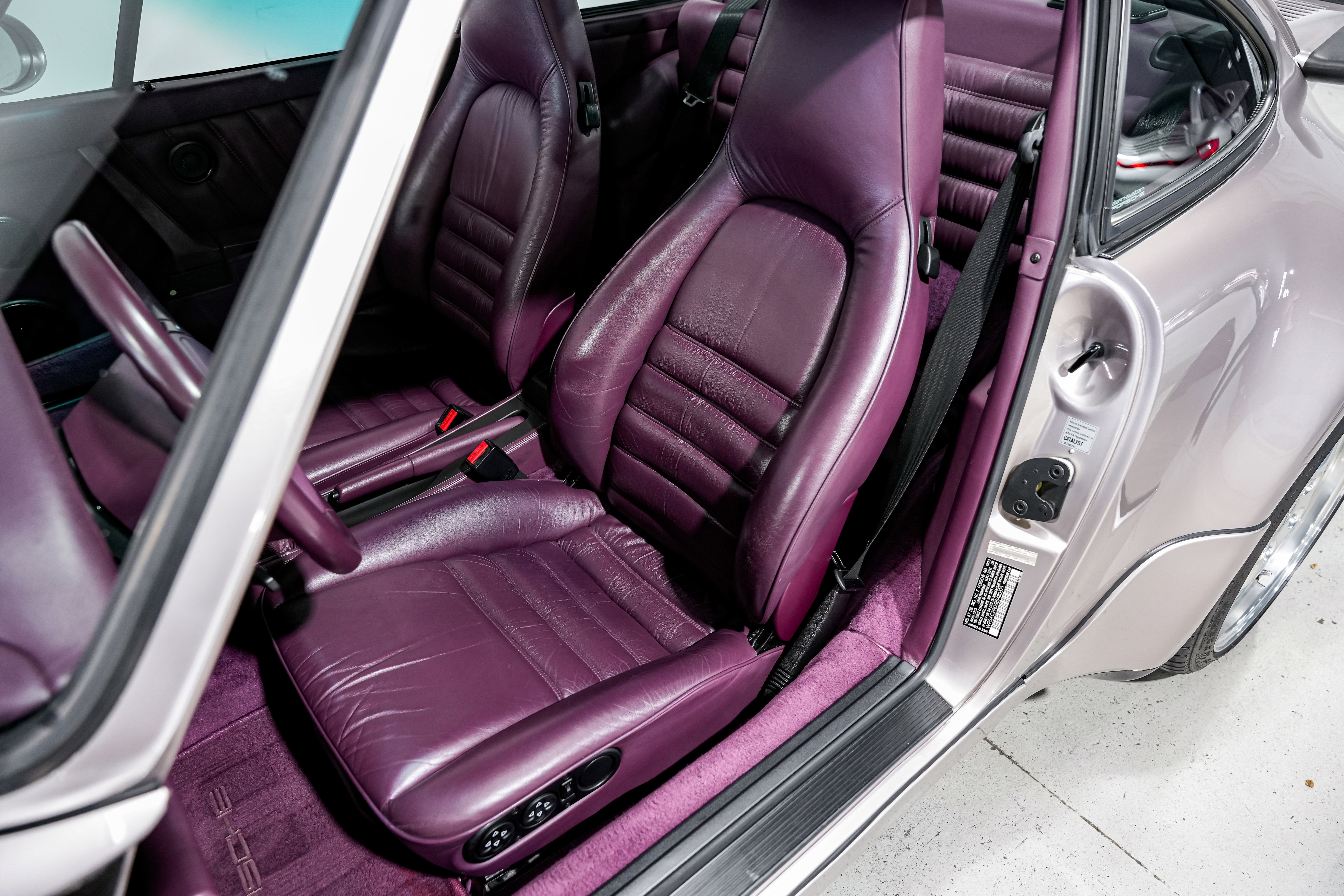 Used 1994 Porsche 911 Turbo RWD image 23
