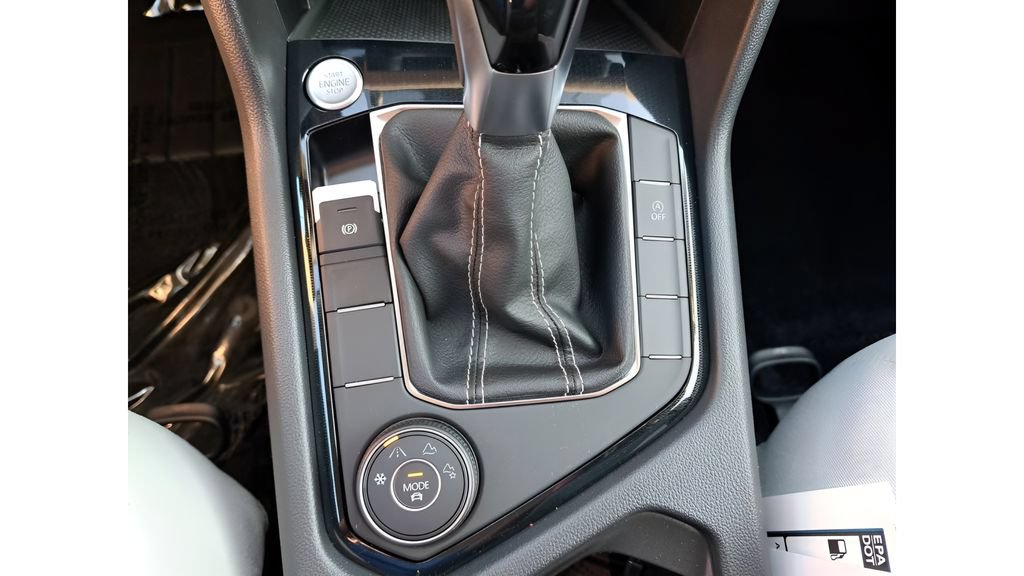 New 2025 Volkswagen Taos S AWD/4WD image 28