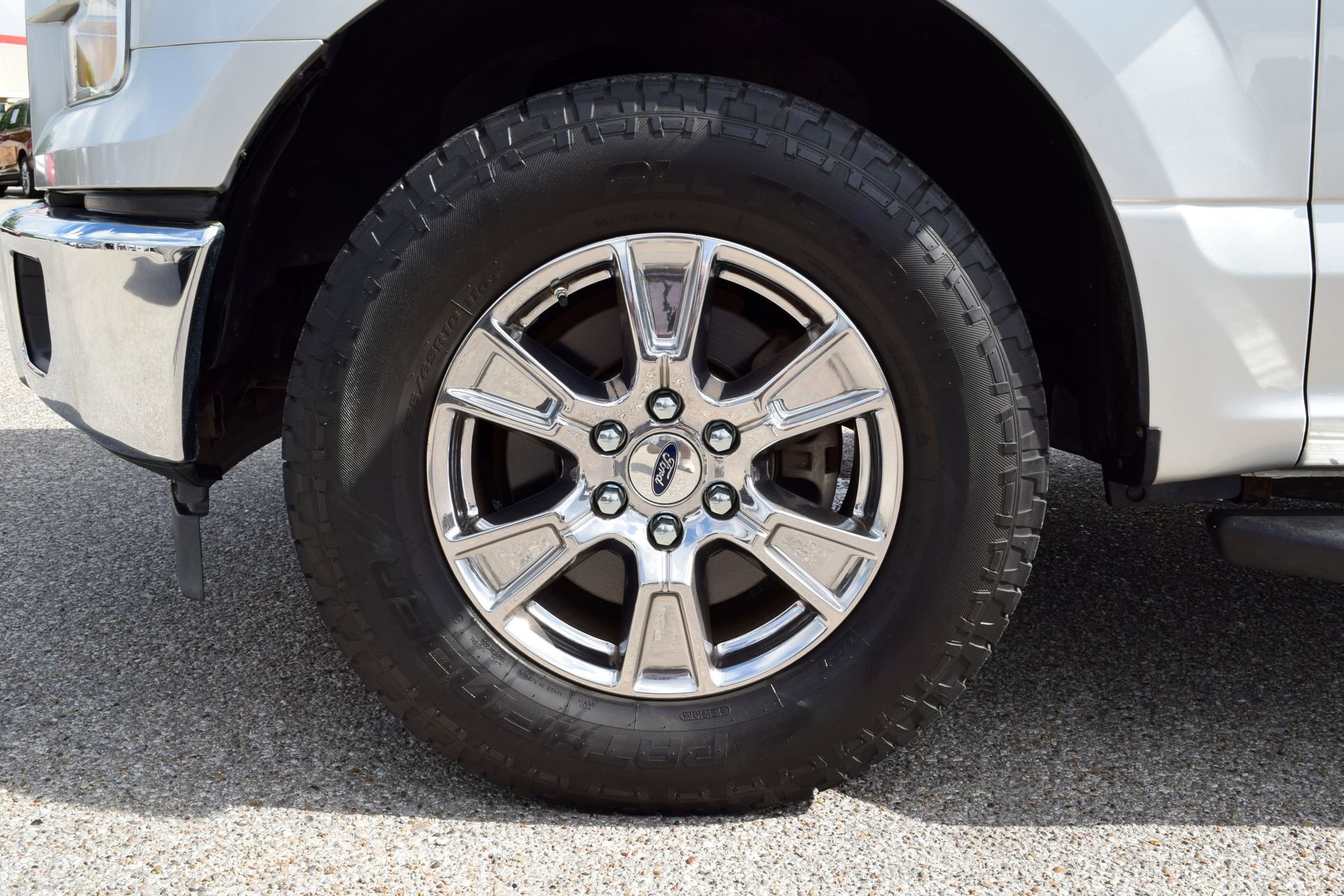 Used 2017 Ford F150 XLT w/ Equipment Group 302A Luxury image 25