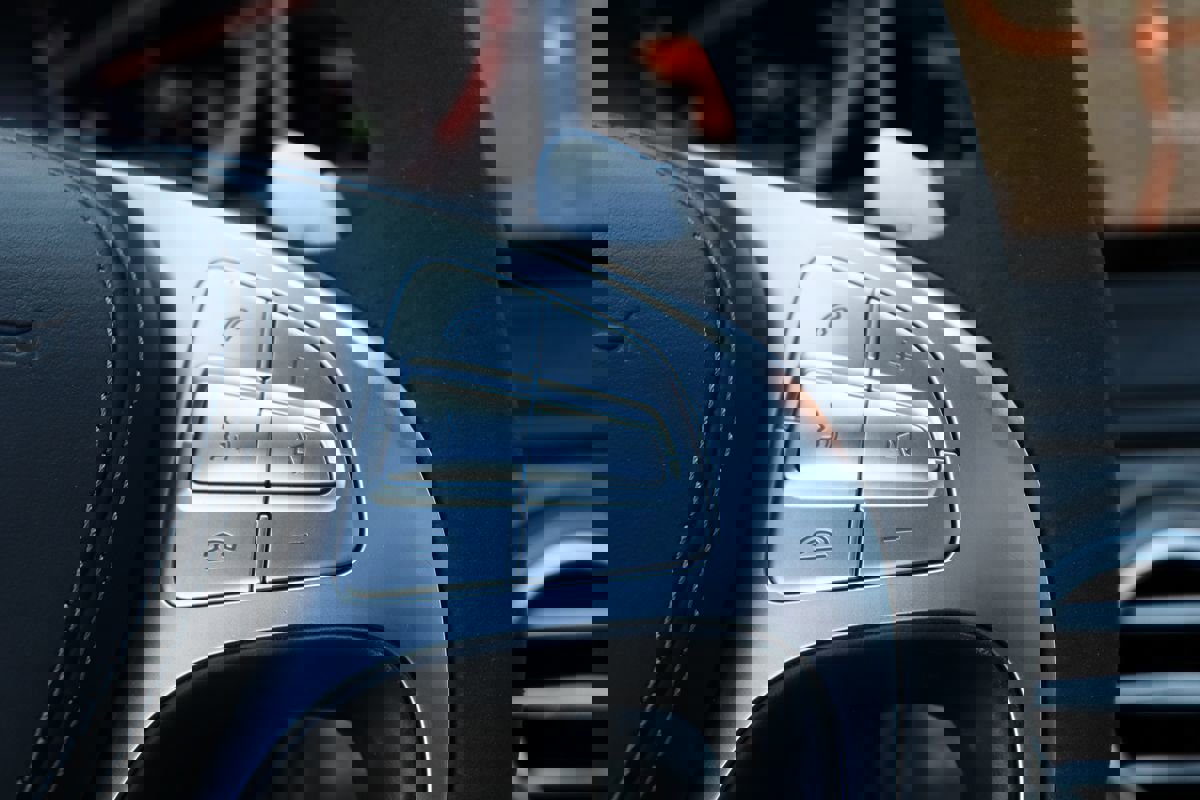 Used 2015 Mercedes-Benz S 63 AMG 4MATIC Sedan w/ Driver Assistance Package image 23