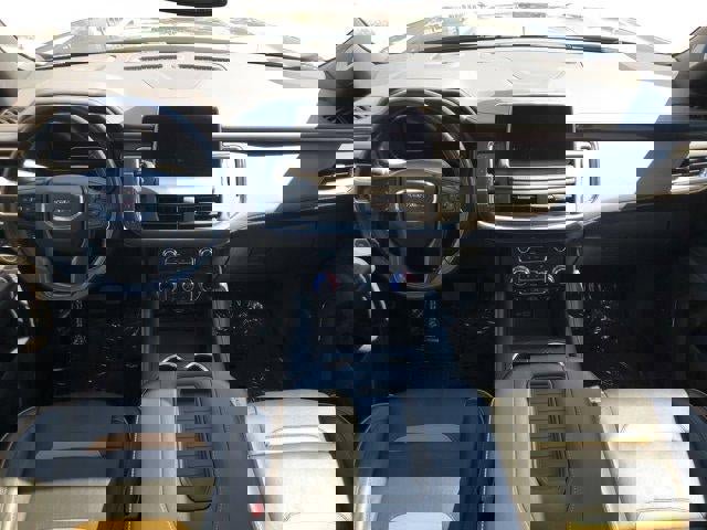 Used 2022 GMC Yukon AT4 image 13