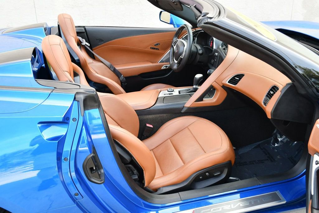 Used 2014 Chevrolet Corvette Convertible w/ 3LT w/ 3LT Preferred Equipment Group RWD image 55