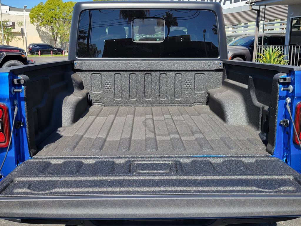New 2026 Jeep Gladiator Sport AWD/4WD image 19