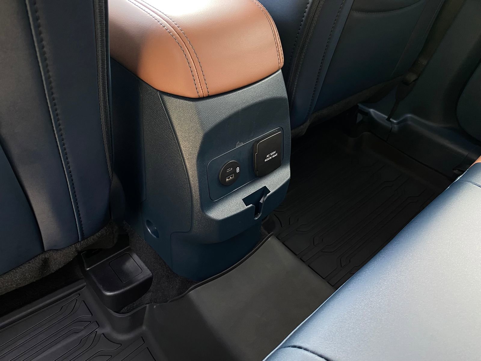 Used 2024 Ford Maverick Lariat image 32