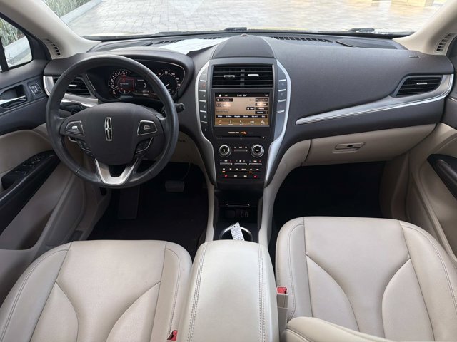 Used 2017 Lincoln MKC Premiere FWD image 24