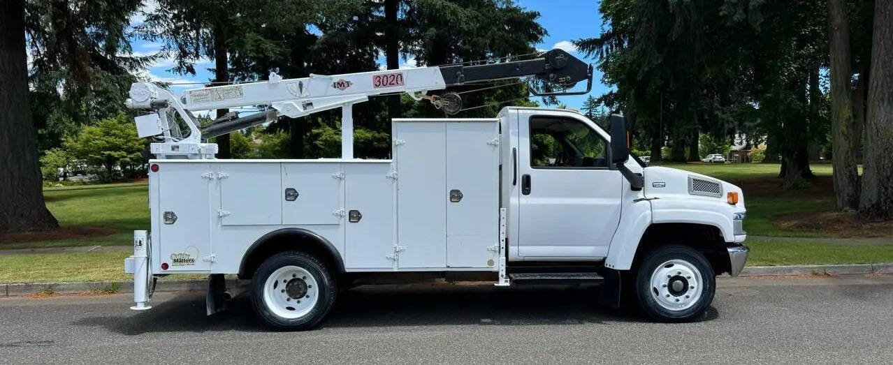 Used 2005 GMC TopKick C4500 2WD Regular Cab