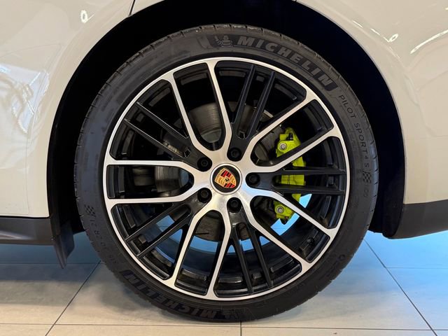 Used 2021 Porsche Panamera 4S w/ Premium Package image 46